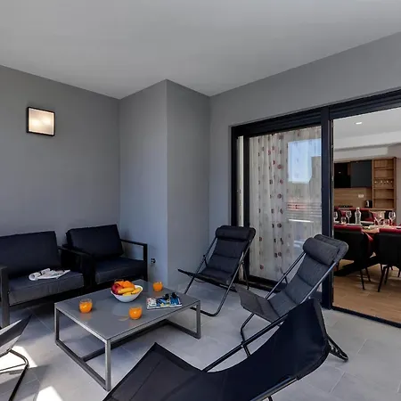 Laurus Makarska Accommodation Exterior photo