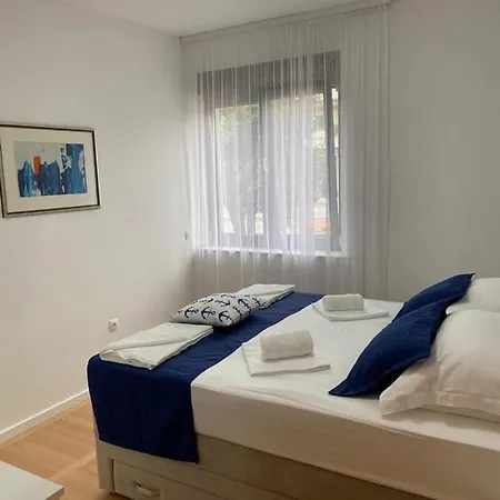 Laurus Makarska Accommodation Exterior photo