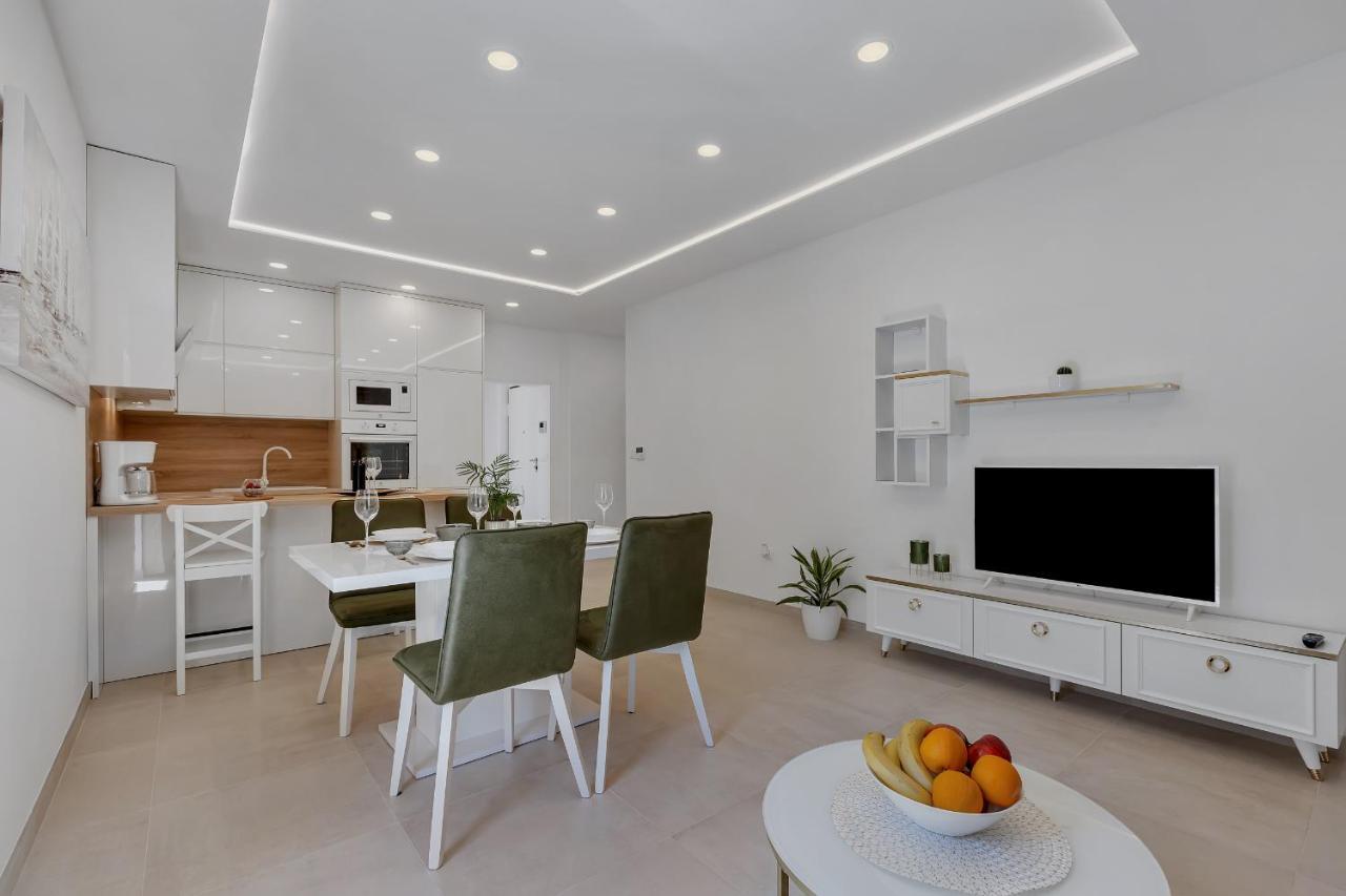 Apartment Laurus Makarska