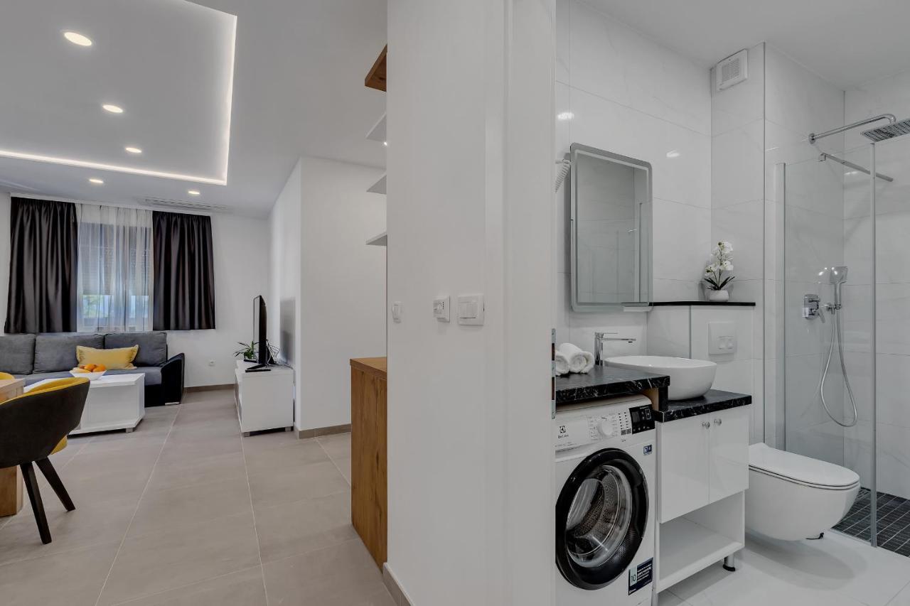 Laurus Apartment Makarska