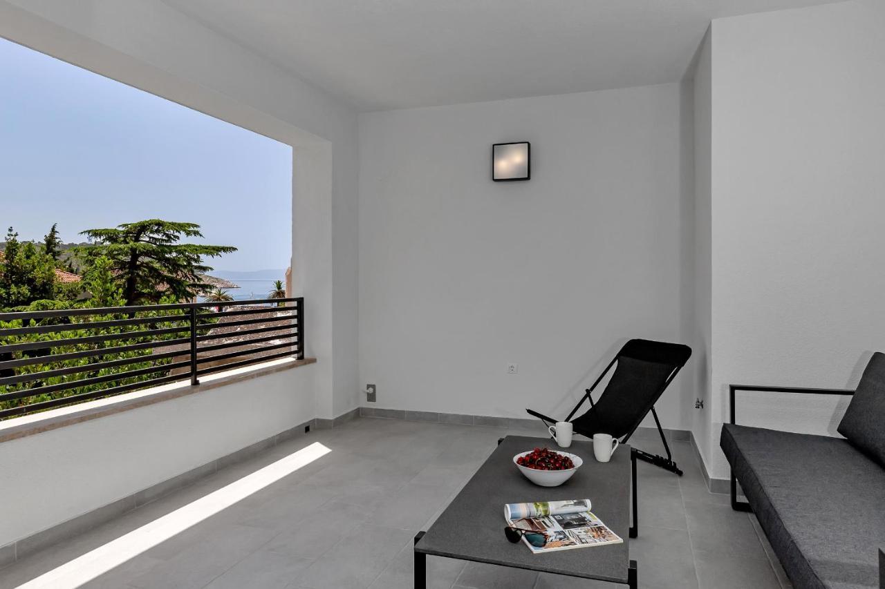 Laurus Apartment
