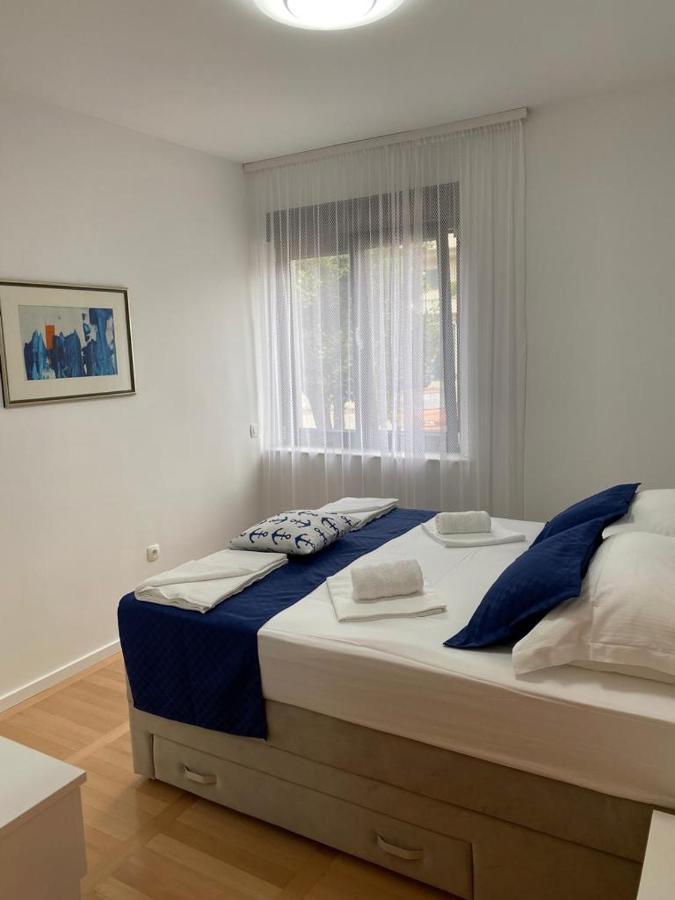 Laurus Apartment