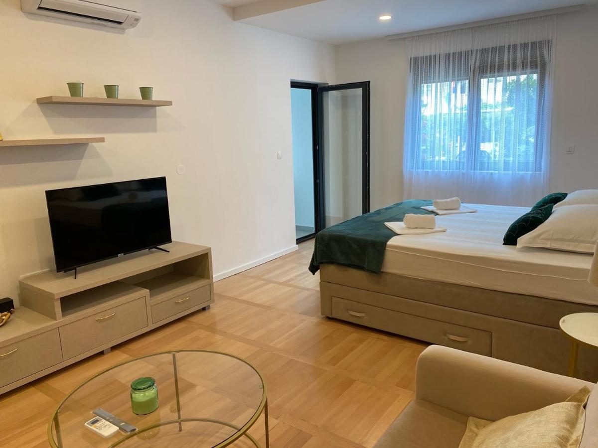 Laurus Apartment Makarska